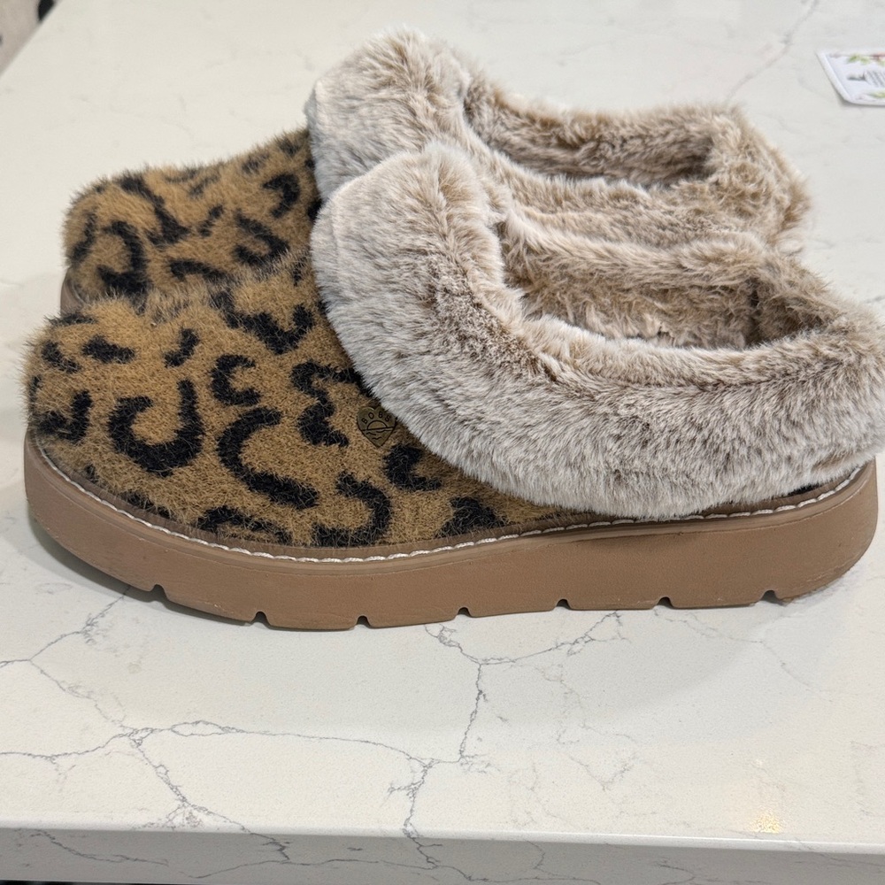 Bob’s Leopard Print Faux Fur Clogs